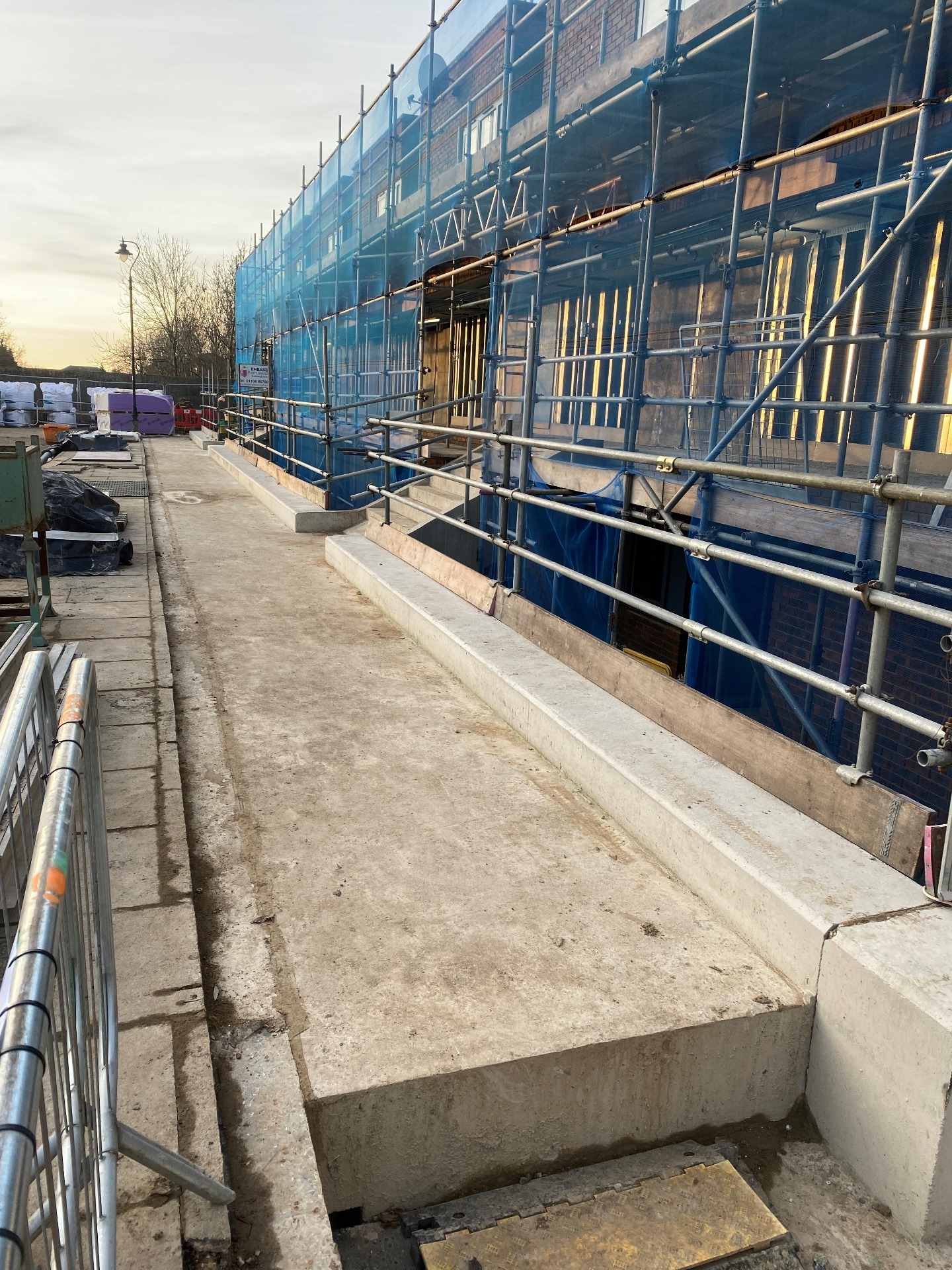 Ealing concrete floor slab finishing