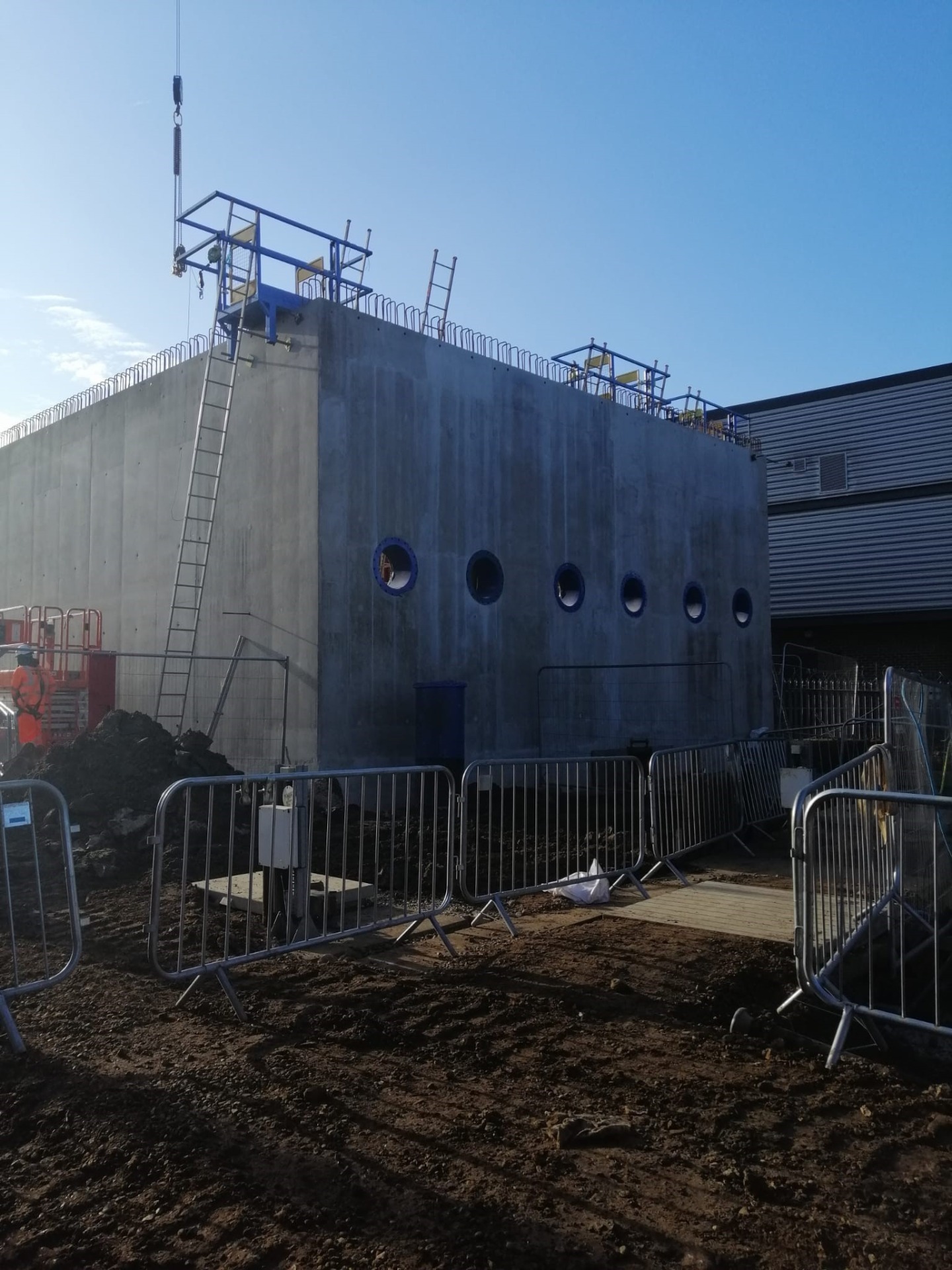 Waterproof lining wall inspection